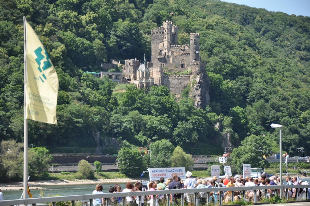 Hotel Gasthof Schuster Und Gaestehaus Rüdesheim am Rhein Exterior foto